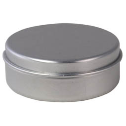 Backdosen: Pillendose; kleine, runde Stülpdeckeldose aus Aluminium.