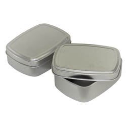 Wurstdosen: Dose, 100 ml, aus Aluminium mit Stülpbdeckel; Stülpdeckeldose, blank, mit Schutzlack.